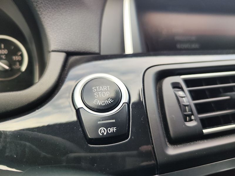 BMW Řada 5 520d/140kW xDrive 8AT - fotka 16 z 32