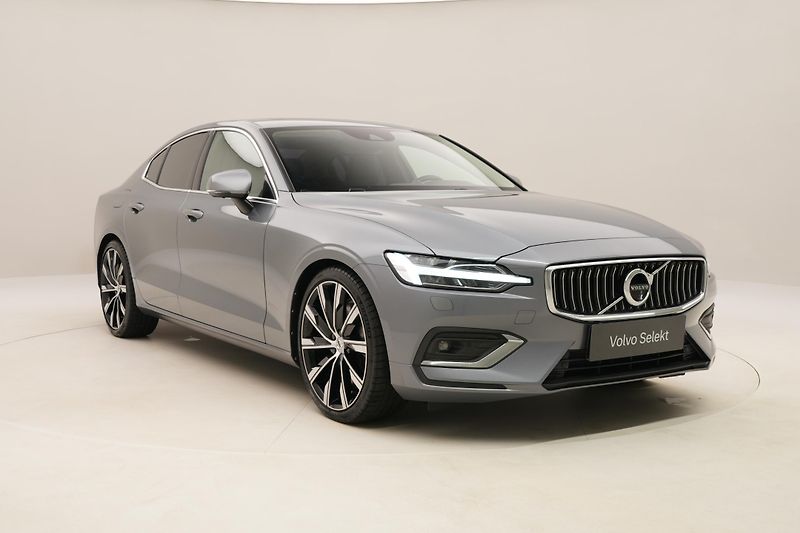 Volvo S60 B5 INSCRIPTION AUT REZERVACE - fotka 14 z 46