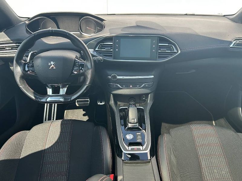 Peugeot 308 GT S&S EAT8 1.5 BlueHDi - fotka 11 z 23