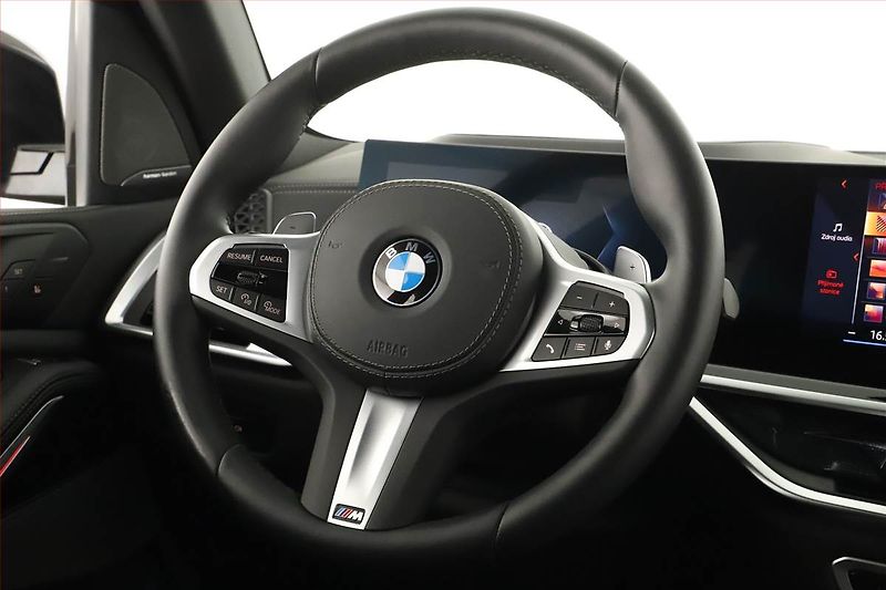 BMW X5 (2025) xDrive40i, M PAKET, DPH - fotka 23 z 30