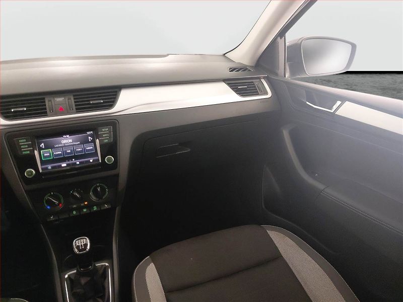 Škoda Rapid (2018) Spaceback 1.0 TSI - fotka 8 z 18