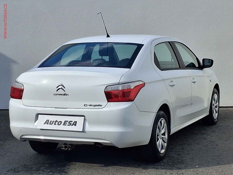 Citroën C-Elysée (2016) 1.6 i, ČR, Exclusive, TZ - fotka 4 z 13