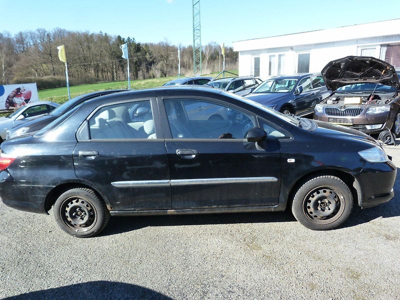 Honda City 1.3 I - fotka 4 z 17
