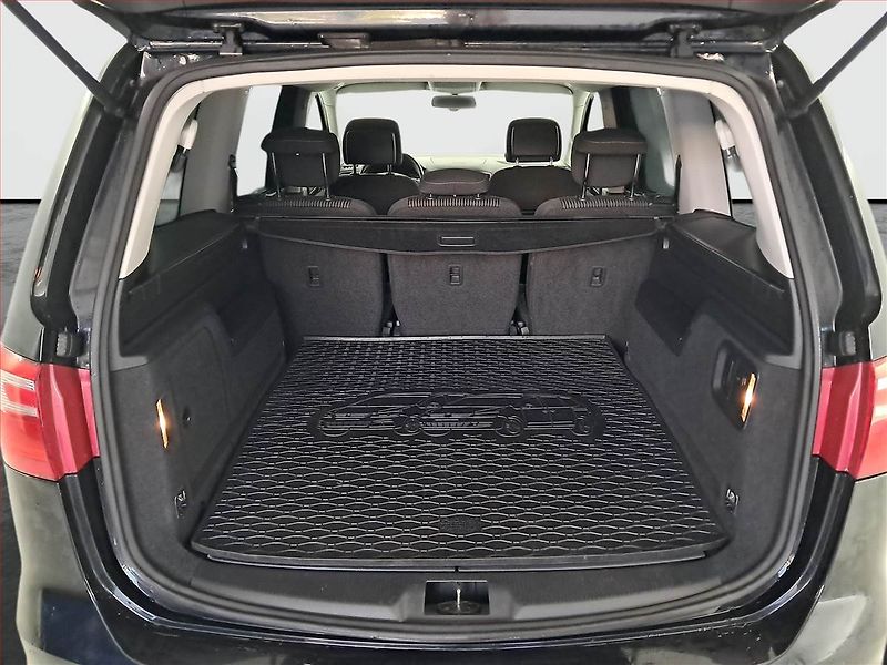Seat Alhambra (2012) 2.0 TDI, Automat, 7 míst, Navi - fotka 14 z 21