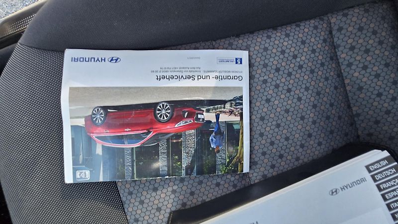 Hyundai Ioniq ELECTRIC DRIVE 88KW STYLE  - fotka 28 z 48