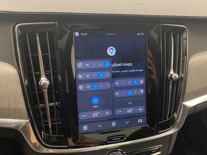 Volvo V90 T8 AWD RECHARGE BRIGHT ULTRA - fotka 44 z 58