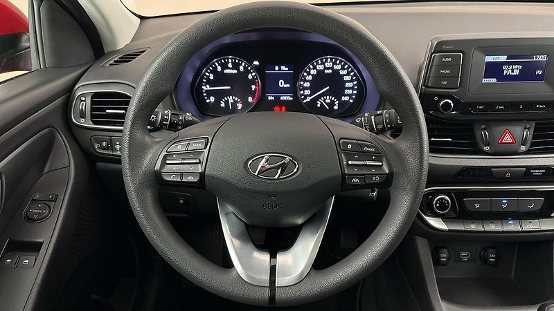 Hyundai i30 1.0 T-GDI Start Plus Kombi - fotka 9 z 26