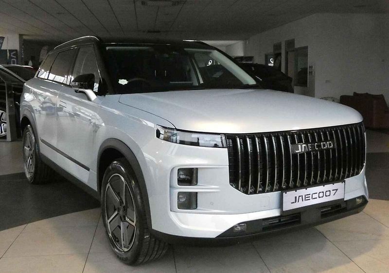 Jaecoo 7 patří k hlavním modelům dua Omoda/Jaecoo, které v letošních pololetních registracích předstihlo značku MG.