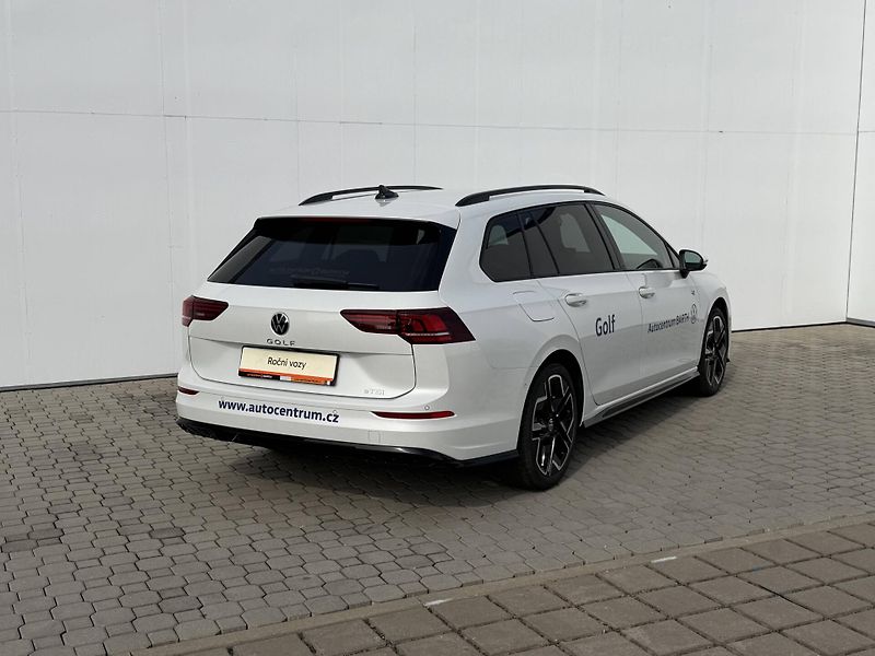 Volkswagen Golf (2026) R-Line People 7DSG mHEV 1,5eTS - fotka 8 z 26