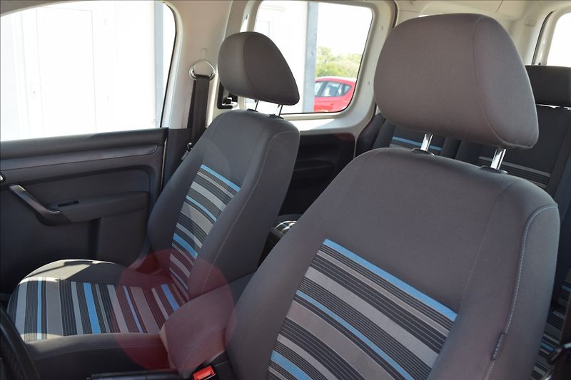Volkswagen Caddy 1,6 TDI 77KW BEZ KOROZE - fotka 14 z 48