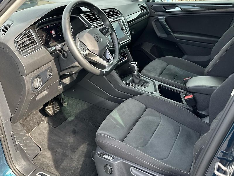 Volkswagen Tiguan ELEGANCE 1,4 TSI PHEV 6DSG 180 - fotka 11 z 23