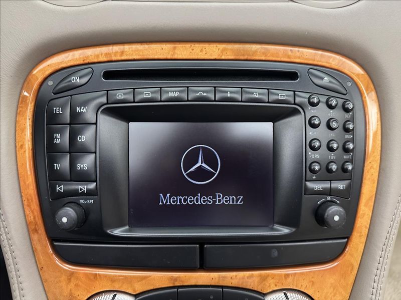 Mercedes-Benz SL 5,0 500 V8 225kW AT KŮŽE - fotka 22 z 48