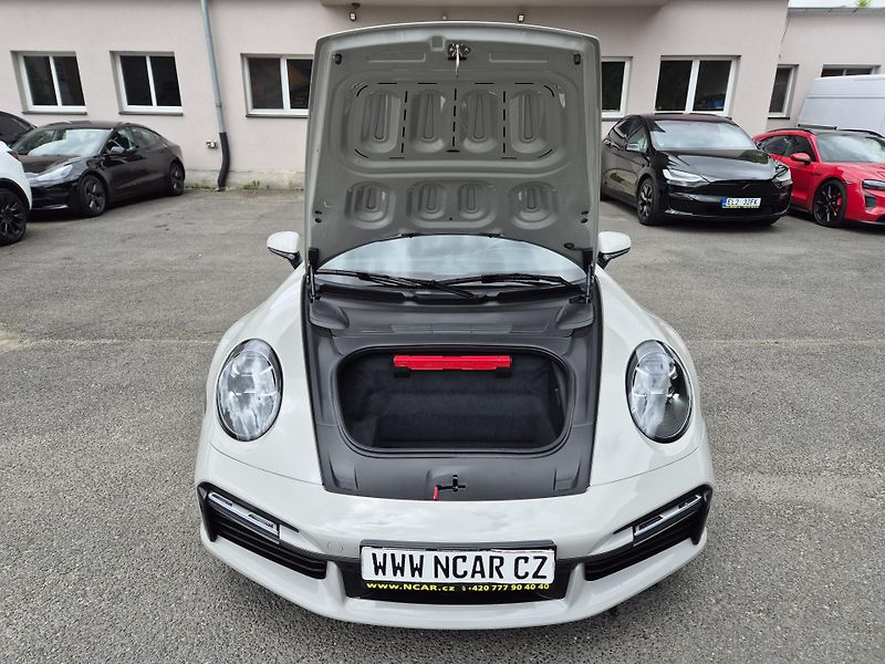 Porsche 911 TURBO S 478kw  - fotka 16 z 41