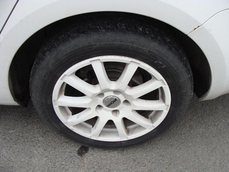 Škoda Octavia 1.6 TDi, 66 kW, klimatizace - fotka 24 z 24