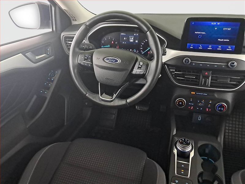 Ford Focus (2020) 1.0 EcoBoost, Automat, Navi - fotka 7 z 19