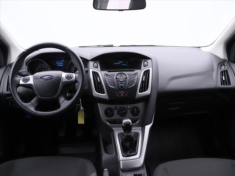 Ford Focus 1,0 EcoBoost 74kW Klima CZ - fotka 22 z 29