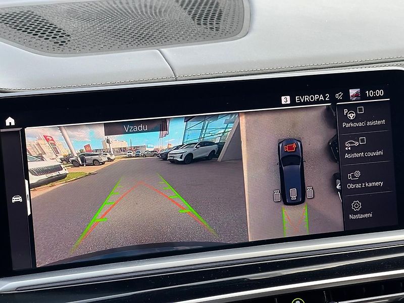 BMW X7 40i M Sport PANO DPH TZ 6 míst - fotka 16 z 26