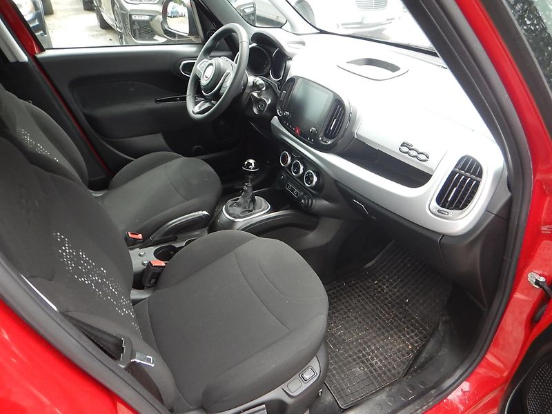 Fiat 500L 1.4i, KLIMA, 70 kW, TAŽNÉ - fotka 13 z 28