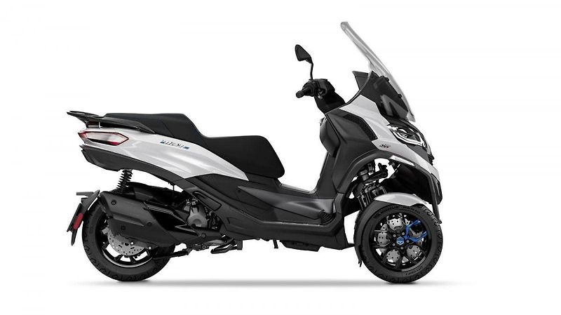 Piaggio MP3 400 (2026) MP3 Sport 400 E5+ - fotka 9 z 9