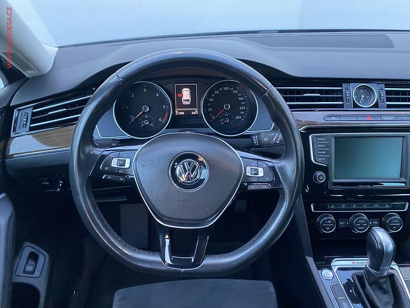 Volkswagen Passat (2015) 2.0 TDi 4x4, ČR, Highline - fotka 11 z 18