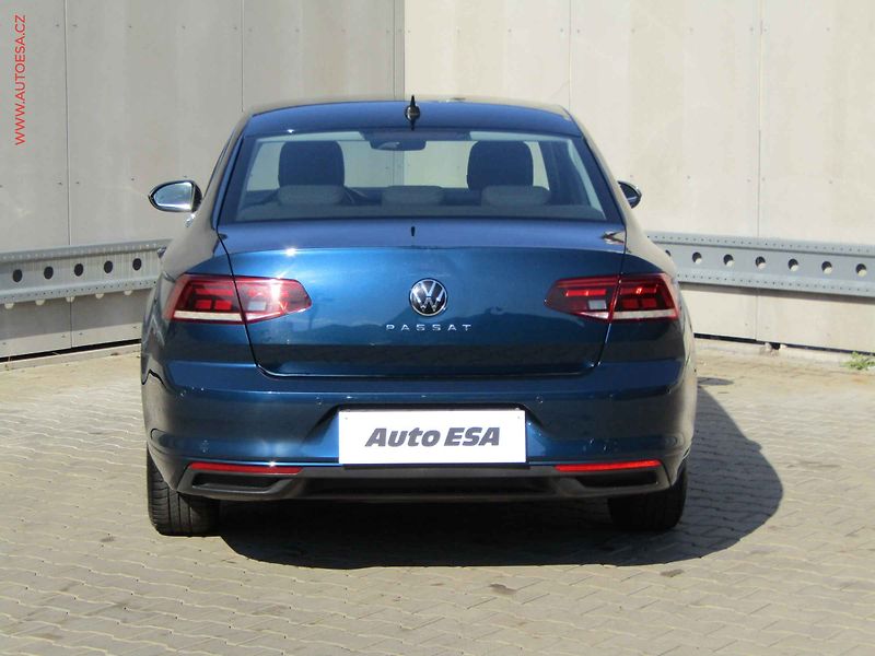 Volkswagen Passat (2020) 1.5 TSi, ČR, LED, park.čidla - fotka 5 z 20