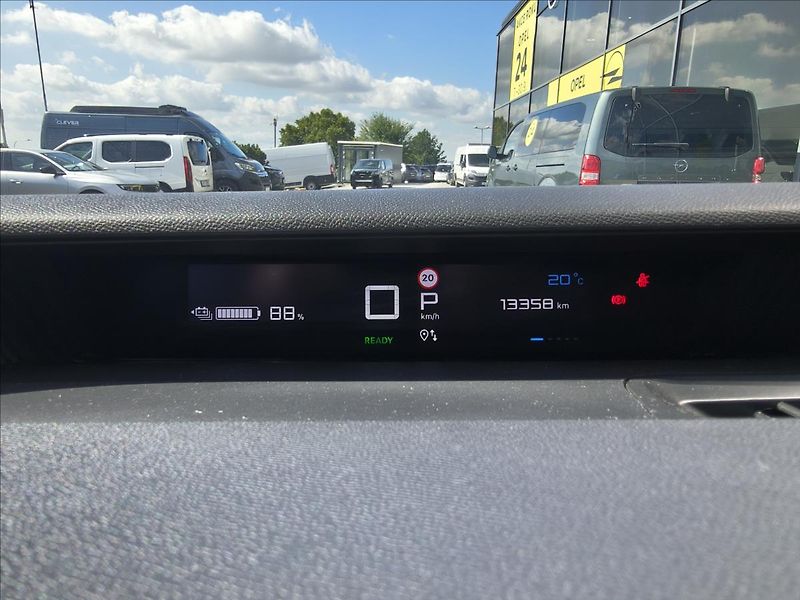 Citroën C3 0,0   ë MAX 113 K bat 44kWh - fotka 8 z 16