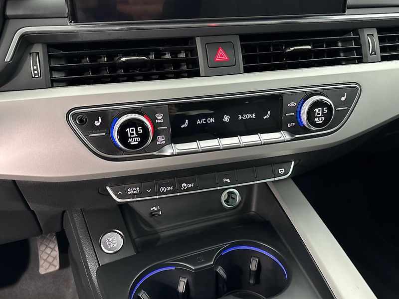Audi A4 40 - fotka 20 z 30