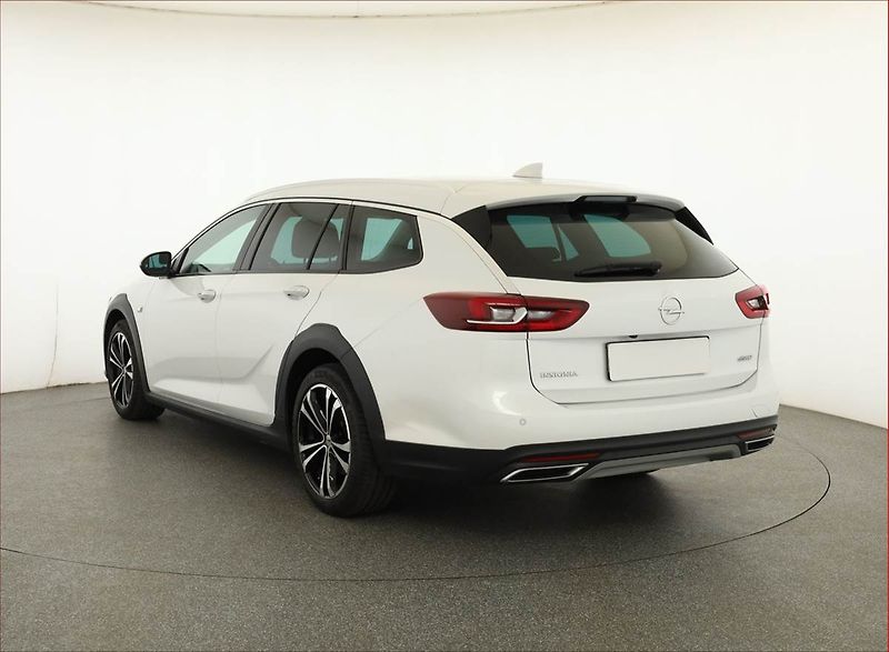 Opel Insignia (2018) 2.0 Turbo 4x4, 4X4, Automat - fotka 4 z 17