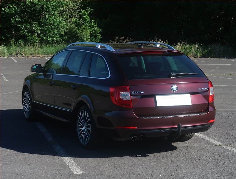 Škoda Superb (2013) Laurin&Klement 2.0 TDI - fotka 4 z 15