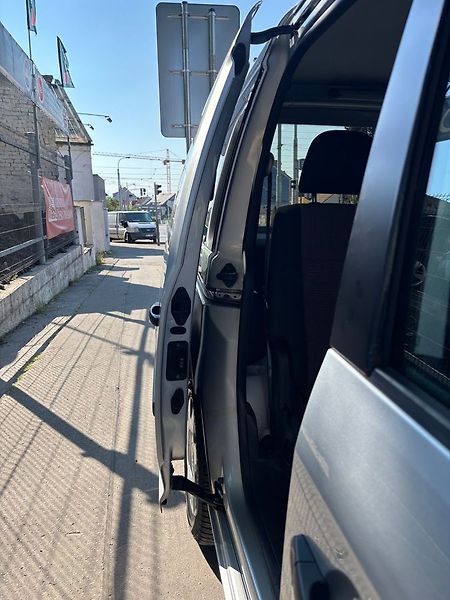 Volkswagen Caddy 1.4TSi 92KW/2017/DSG.5MÍST.1MA - fotka 38 z 45