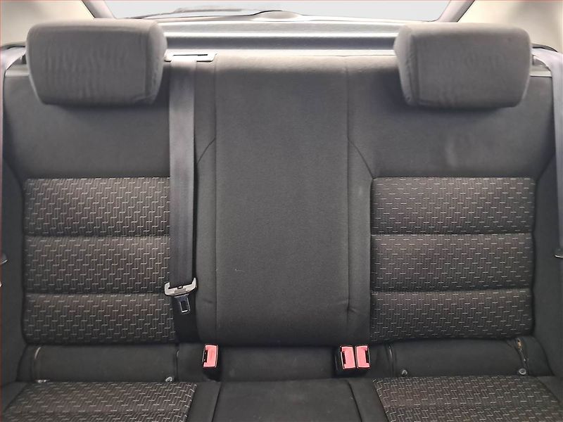 Škoda Octavia (2011) 1.6, po STK, oblíbený vůz - fotka 10 z 15