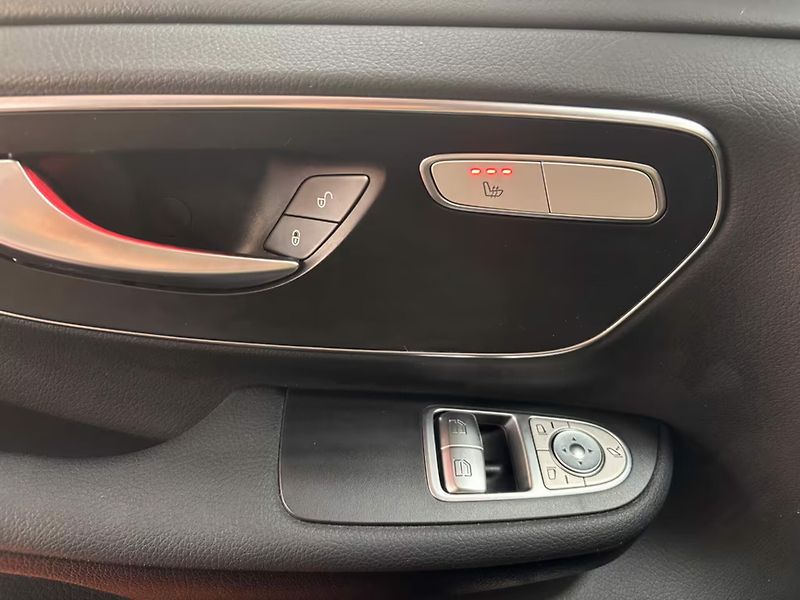 Mercedes-Benz Třídy V 300d 4M Burm 360 El.dveře Taž - fotka 17 z 24