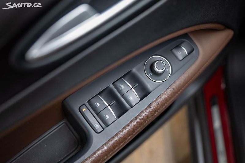 Alfa Romeo Stelvio Q4 2.2 JTD 154 kW - fotka 22 z 36
