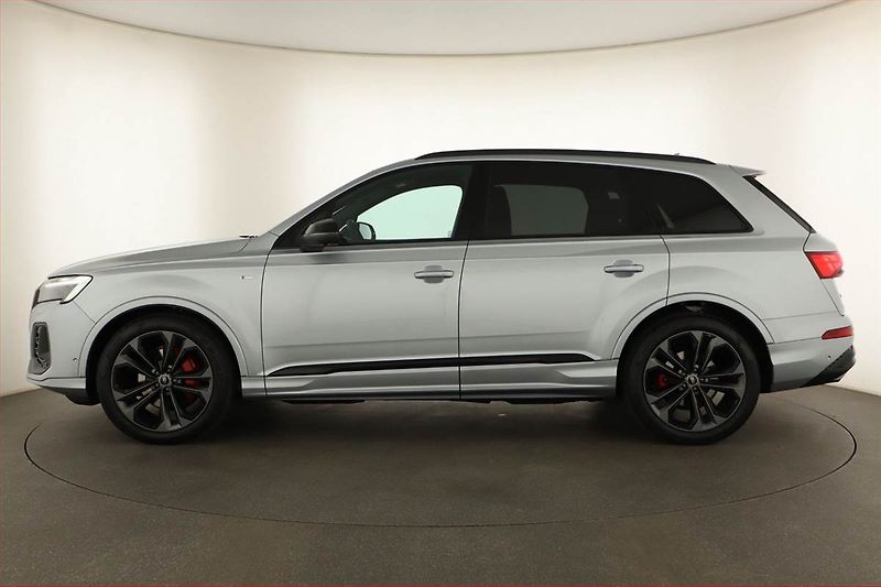 Audi Q7 (2026) 50 TDI, Vzduch, Head Up - fotka 3 z 20
