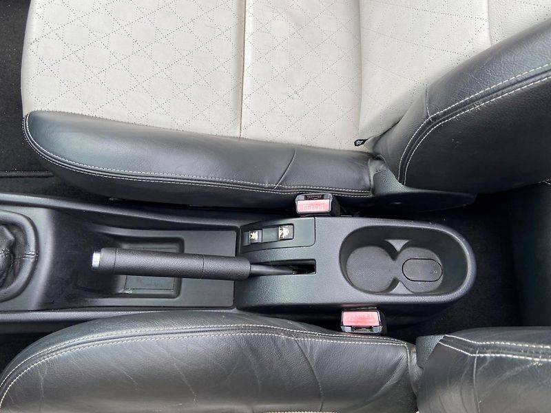Peugeot 207 (2008) 1.6, 88kW, LPG, Euro 4, Kabrio - fotka 17 z 20