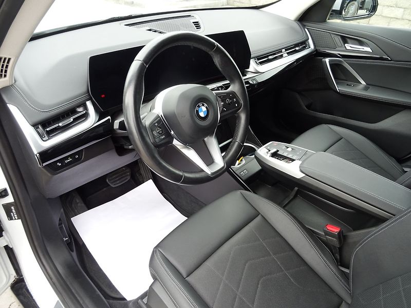 BMW X1 23d xDrive xLine ČR DPH - fotka 17 z 28