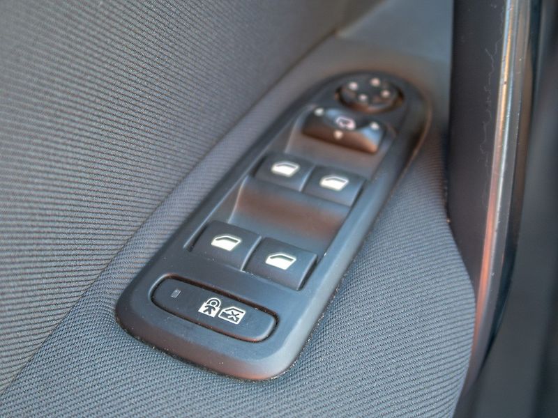Peugeot 508 (2015) ČR 2.0HDI 133KW – GT PANORAMA - fotka 36 z 55