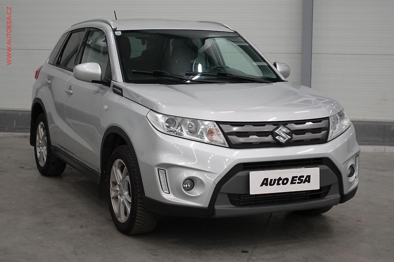 Suzuki Vitara (2016) 1.6 DDiS 4x4, AC, TZ, navi - fotografie inzerátu