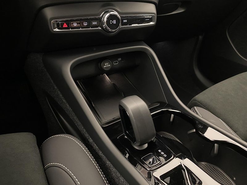 Volvo XC40 (2026) B3 AUT DARK ULTRA  - fotka 52 z 64