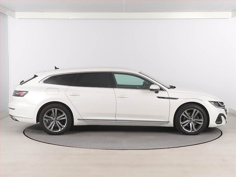 Volkswagen Arteon (2023) R-line 2.0 TDI - fotka 6 z 21