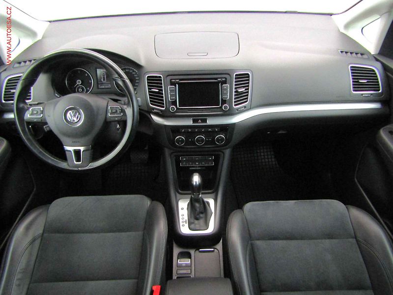 Volkswagen Sharan (2014) 2.0 TDi, 2.maj,ČR, DSG, xenon - fotka 8 z 22