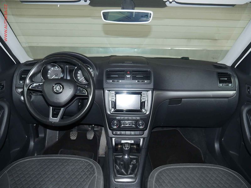 Škoda Yeti (2017) 1.4 TSi, Drive, navi, +kola - fotka 8 z 22