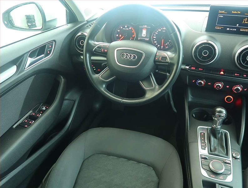 Audi A3 (2016) 1.2 TFSI, Automat, Navi - fotka 7 z 22