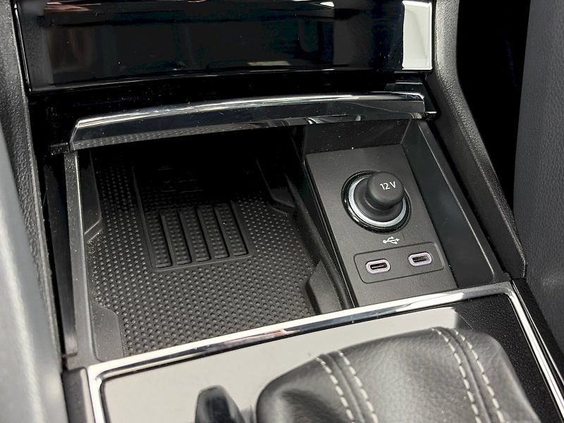 Škoda Karoq (2026) DSG 2.0TDI 110kW 4x4 SportLine - fotka 25 z 36