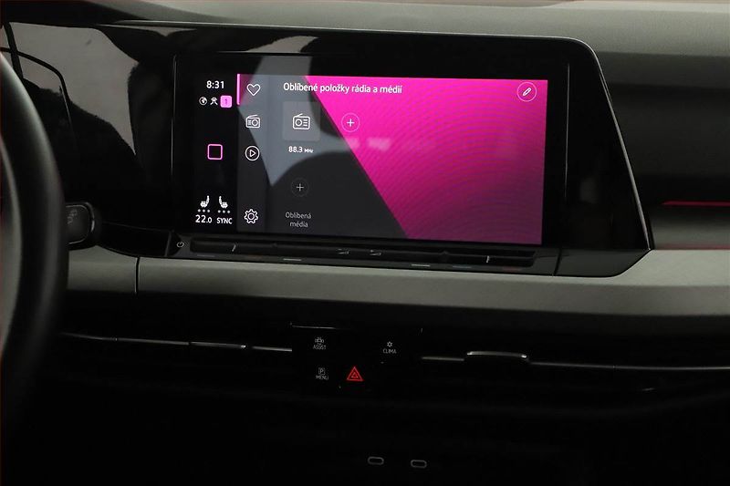 Volkswagen Golf (2022) Life 1.5 TSI - fotka 9 z 15