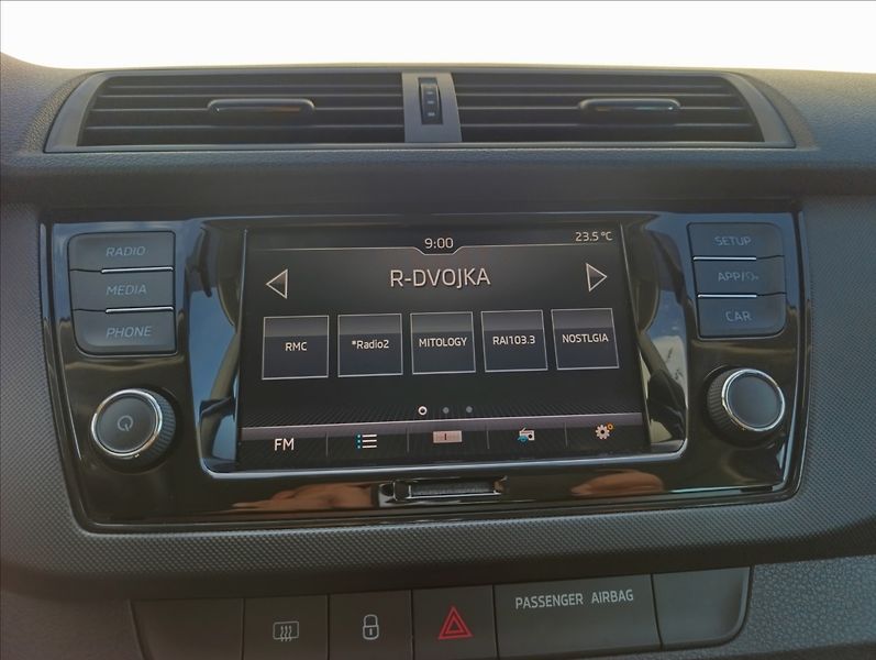 Škoda Fabia 1,0 TSi 70kW Kamera Klima Alu - fotka 20 z 33