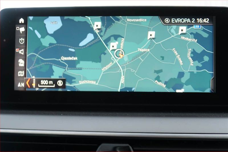 BMW Řada 6 (2018) Sport Line 630i GT - fotka 13 z 21