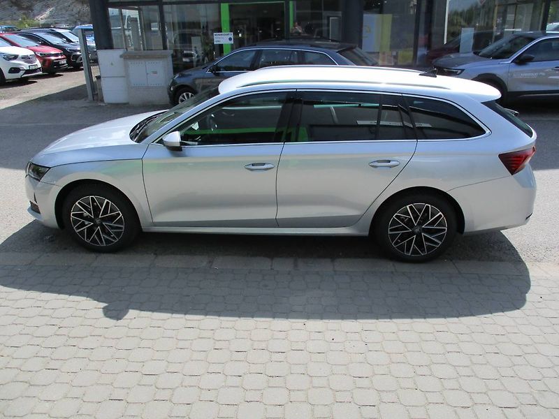 Škoda Octavia Combi Top Selection 2,0TDI 110 - fotka 8 z 15
