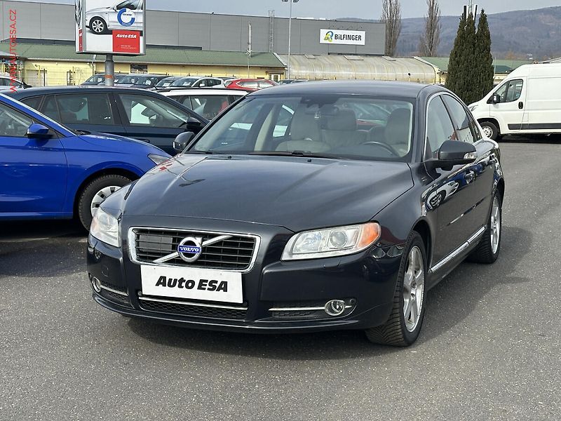 Volvo S80 (2010) 2.4, Navi, xenon, kůže - fotka 3 z 18