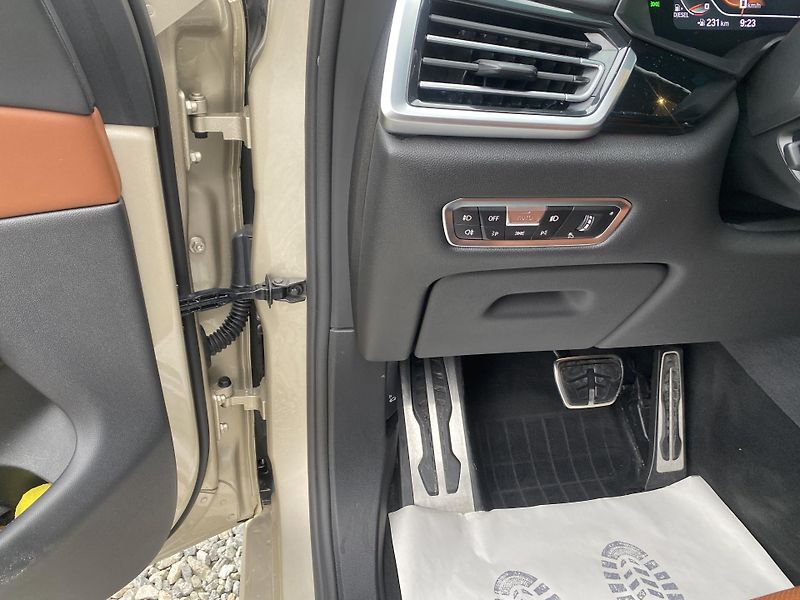BMW X5 M50XD 4x4 400PS CZ DPH FULL 1A - fotka 97 z 171